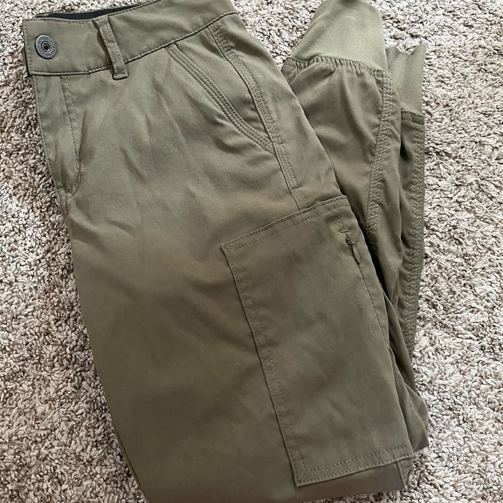 prAna capri pants